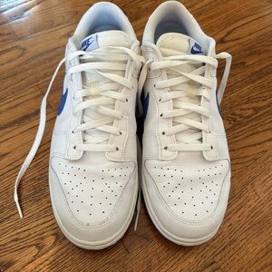 Nike Men's White and Blue Athletic Sneakers